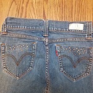 Levi's size 28 jeans.